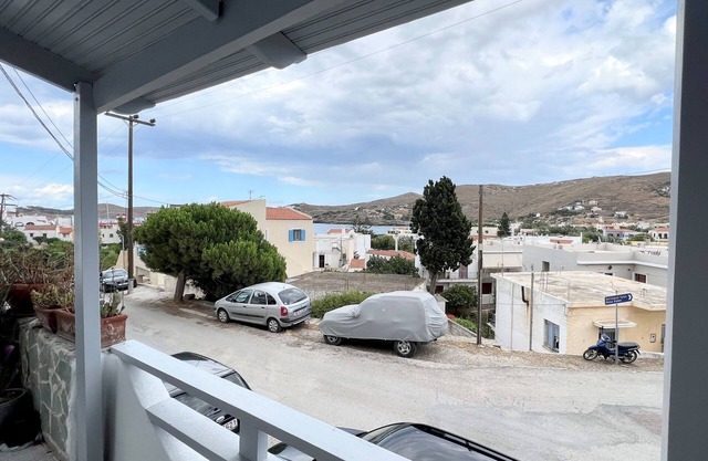 Cozy house at the beautiful port of kea. Su Casa Kea. Welcome at your home!