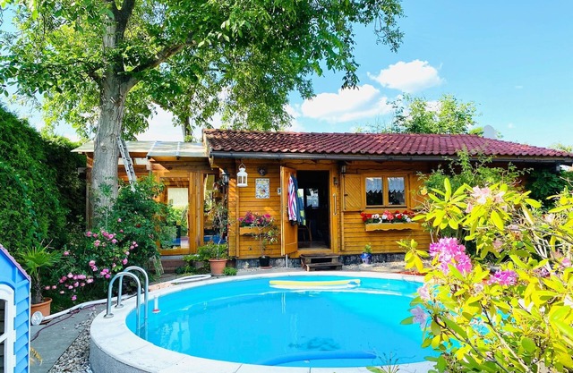 Cozy log cabin on the southern outskirts of Berlin