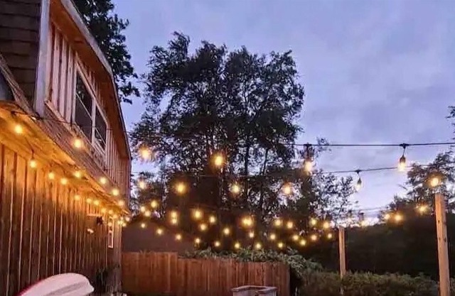 Cozy loft apartment at Harvey’s Lake