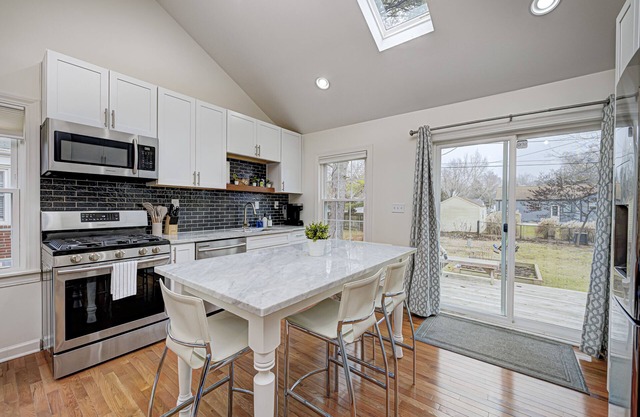 Cozy, mid-century modern home in South Broad Ripple