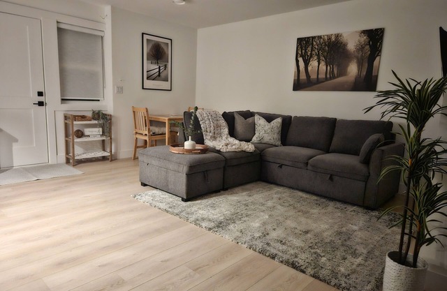 Cozy NEW basement suite located in beautiful Silver Valley, Maple Ridge