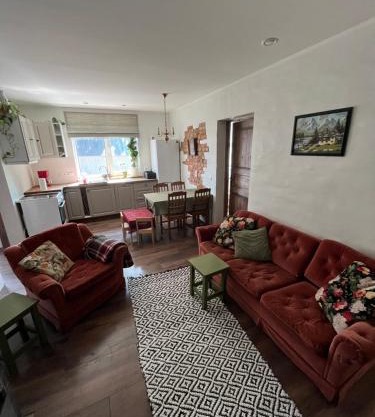 Cozy Old Town Retreat