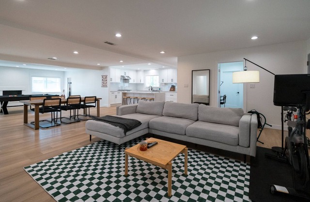 Cozy Pickleball Retreat near Disneyland