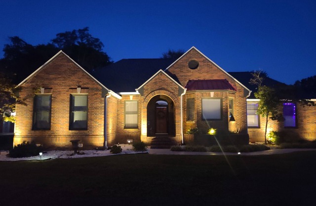 Cozy ranch house that's 10-15 minute from Historic downtown & Arrington Vineyard