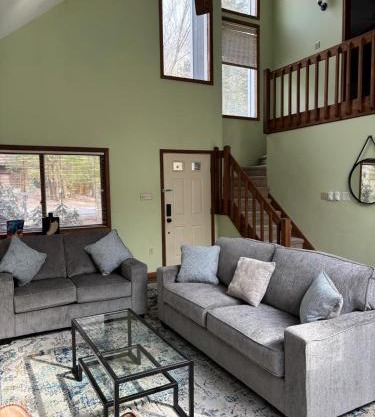 Cozy Retreat in Scenic Poconos
