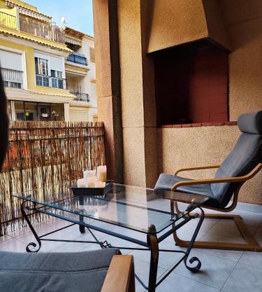 Cozy retreat with Green Terrace and Balcony Access