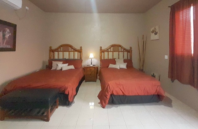 Cozy Room Just a few steps to the beach in Cholla Bay. Pet Friendly