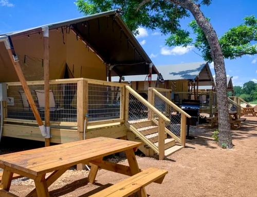 Cozy Safari Tent with Barbecue in Staples, Texas