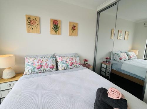 Cozy self contained unit in Ellenbrook