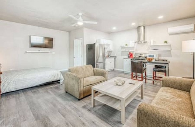 Cozy Studio in Fresno – Convenient & Comfy Stay