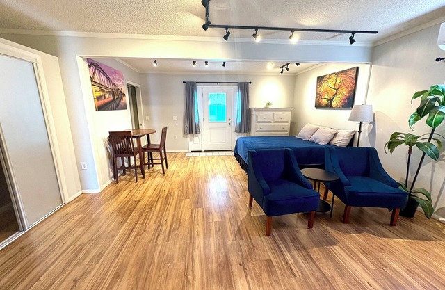 Cozy studio in lovely Mesa with AC, WiFi
