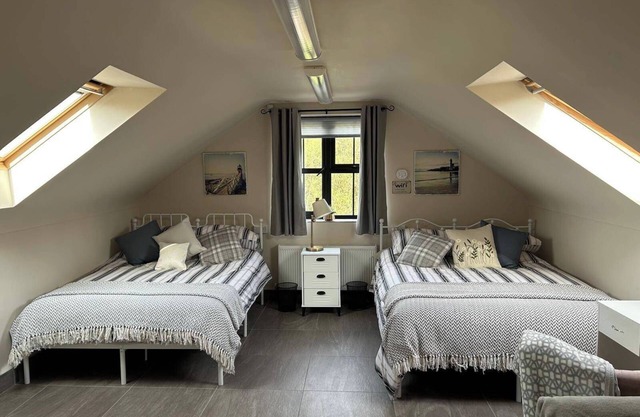 Cozy Studio-Omagh-Continental Breakfast Included