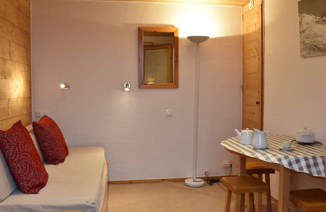 Cozy Studio, Ski-In/Ski-Out, Near Shops & Restaurants, Méribel Centre