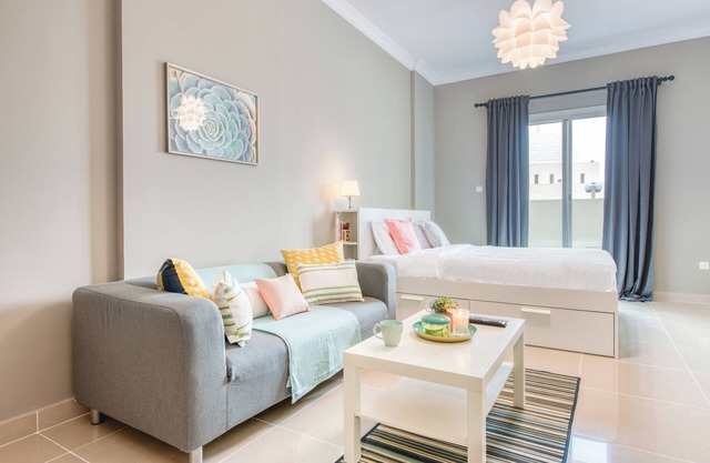 Cozy studio with with Balcony in JVC