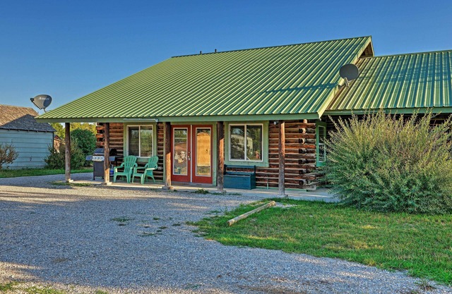 Cozy Teton Valley Escape: Pet Friendly w/a Fee!