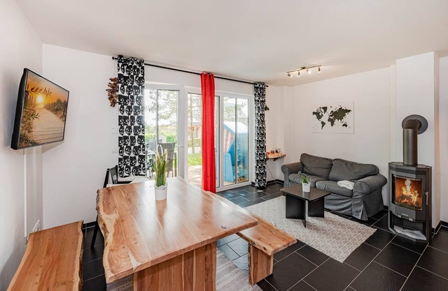 Cozy vacation home in Korswandt with garden, sauna & fireplace - quiet in the countryside