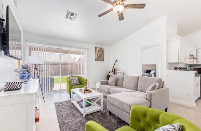 Cozy Vacation Rental Home Getaway Near State Farm Stadium w/Gym, Ground Floor