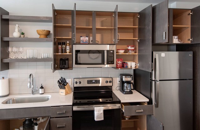 Cozysuites l Stylish 1BR in Downtown Cincinnati