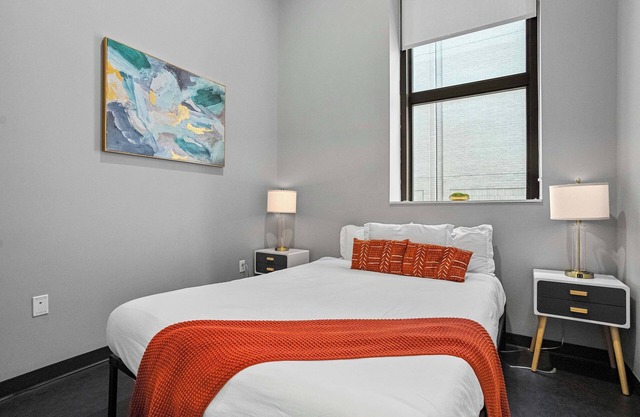 CozySuites Trendy 1BR in Downtown Pitts #6