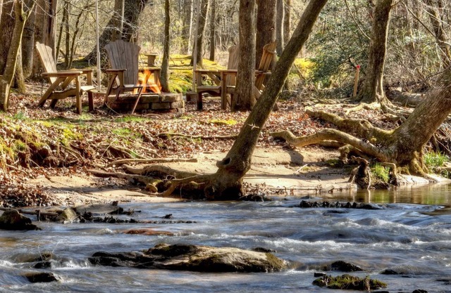 Creekside comfort with a firepit and more! - Cozy Creek Cabin