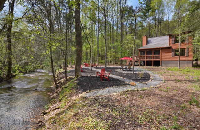 Creekside, , Hot Tub, Fire pit, Screened Porch, 10 min to EllijaynOK AFTER STORM