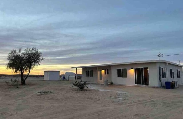 Creosote House with Private Marble Hot Springs