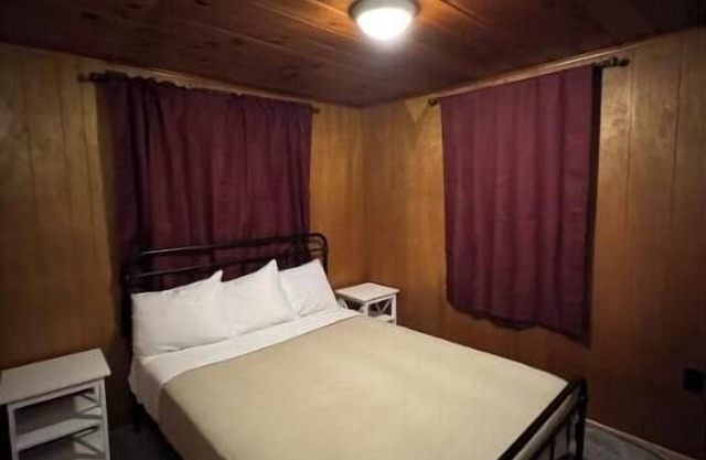 Crest Lodge Historic Mountain Inn - ARROWHEAD