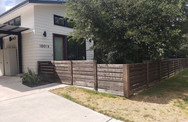 Crestview Townhome - 10 mins from The Domain, 10 mins from Downtown