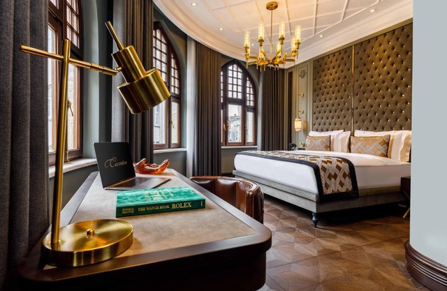 Cronton Hotel Design