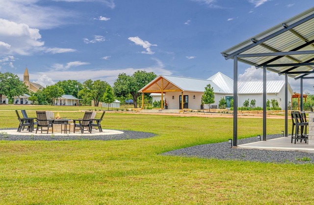 Cross Mountain Cottages 5 | Porch Views & Grill