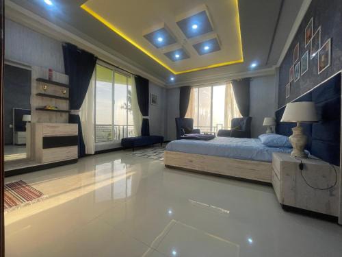 Crown Inn Apartments