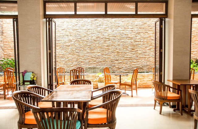 Crystal Inn Phuket