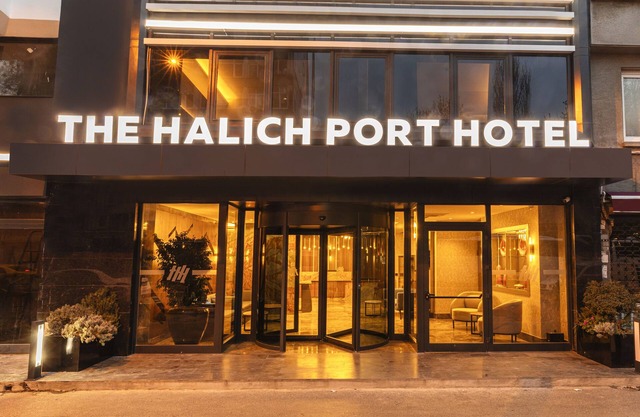 Csk The Halich Port Istanbul