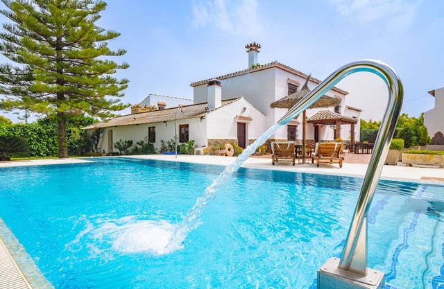 Cubo's Casa Rural VistaMontaña/private pool/air conditioning/free wifi