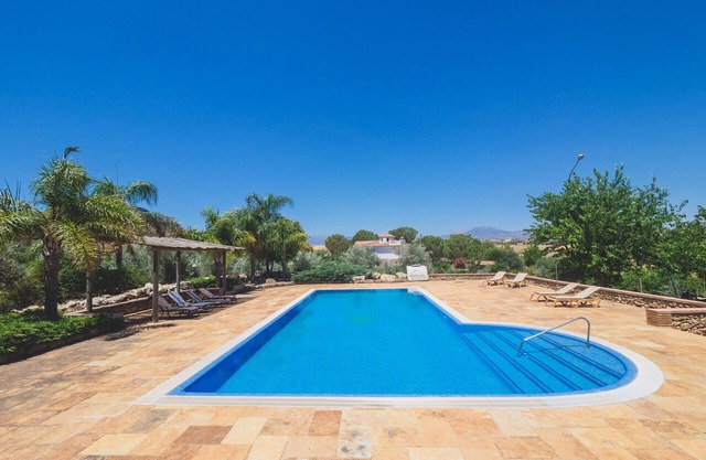 Cubo's Finca Los Magnolios/private pool/free wifi