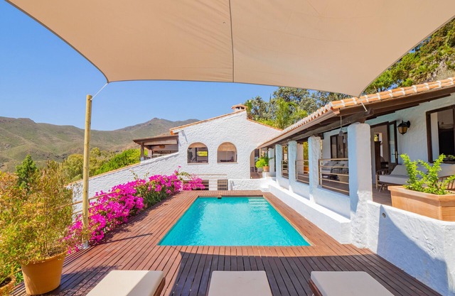 Cubo's Mountain View Casa Marling/private pool/nature