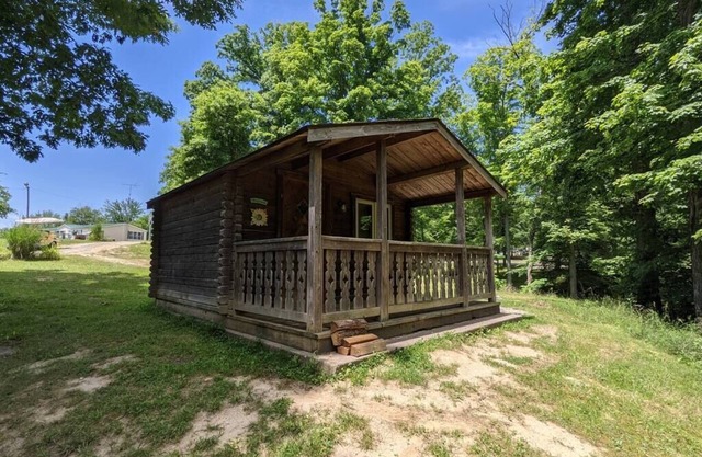 "Curly" Camping Cabin #3 | Pet Friendly