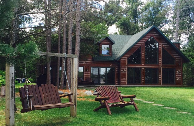 Custom built Home on Round Lake