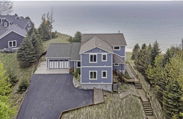 Custom Lake Michigan Beachfront Vacation Home