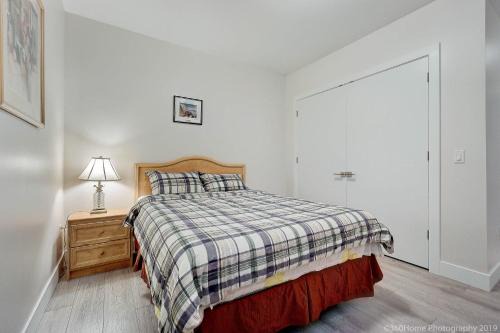D Peaceful Stay in Queen Room -Dedicated Bathroom