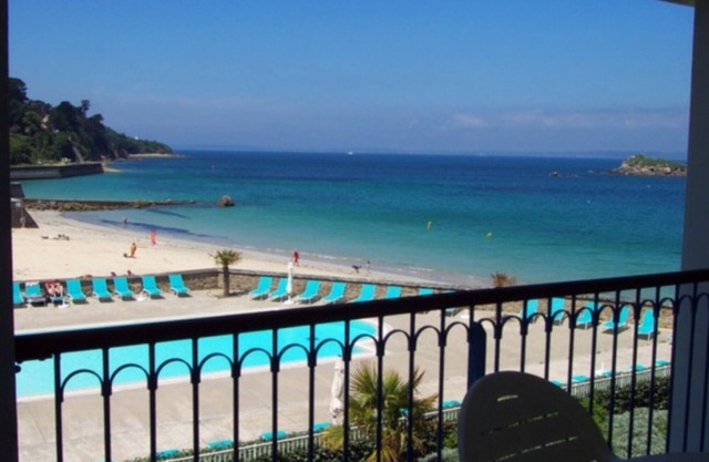 D4218 - APPT T. 2 RESIDENCE WITH SWIMMING POOL DIRECTLY ON THE BEACH OF TREBOUL