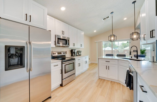 Davenport Home w/Pool: Near Disney Parks + Golf!