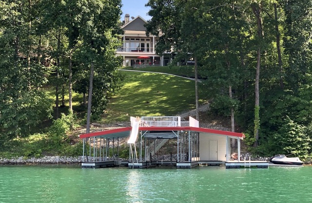 Dawson Creek Norris Lake Housen2026 RENTING CALENDAR WILL OPEN JANUARY 1, 2026