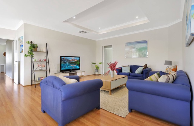 Day dream's entertainer - 150m from beach