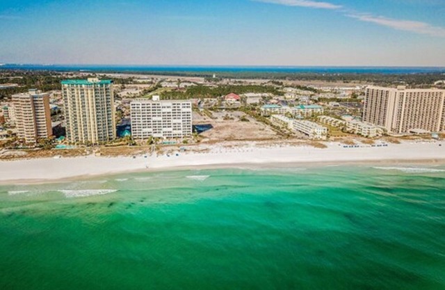 Days Inn by Wyndham Destin