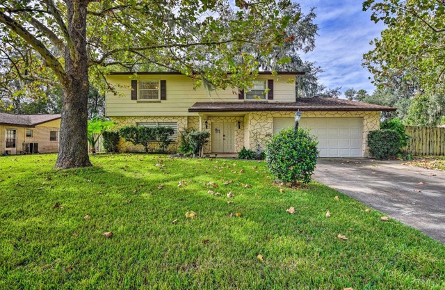 Daytona Area Home about 3 Mi to Beach Swim and Explore!