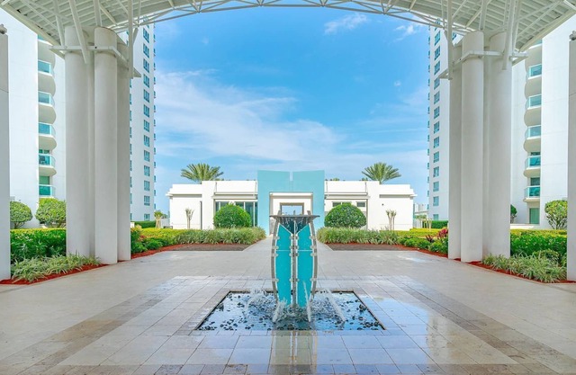 Daytona Beach Luxury water front condo - Ocean/River view. Minimal 25 day