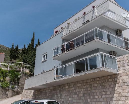 De Luxe Apartment Mediteran 4****
