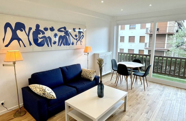 DEAUVILLE center, 2 Rooms - All on foot - Sea view