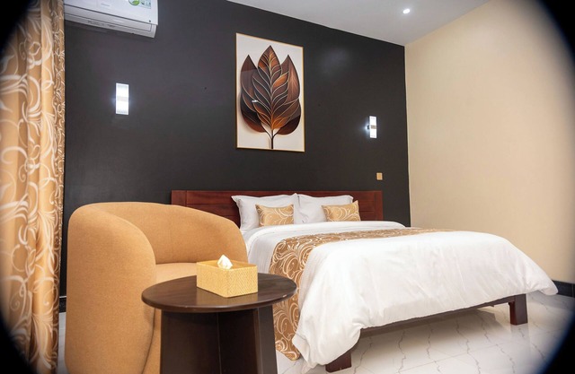 DEEL Comfort Inn